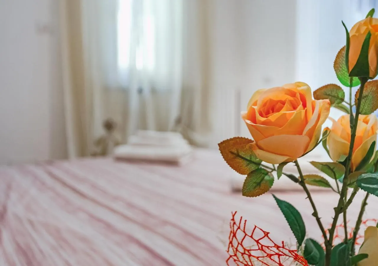 Holiday home Casa Vacanza Tirenia Tirrenia Italy